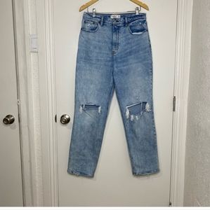 Abercrombie & Fitch women’s jeans. 90s straight leg high rise 23/00